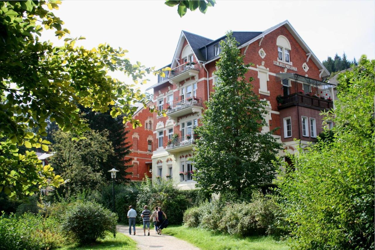 Hotel-Pension Schloss -Miramar Bad Elster Exteriör bild